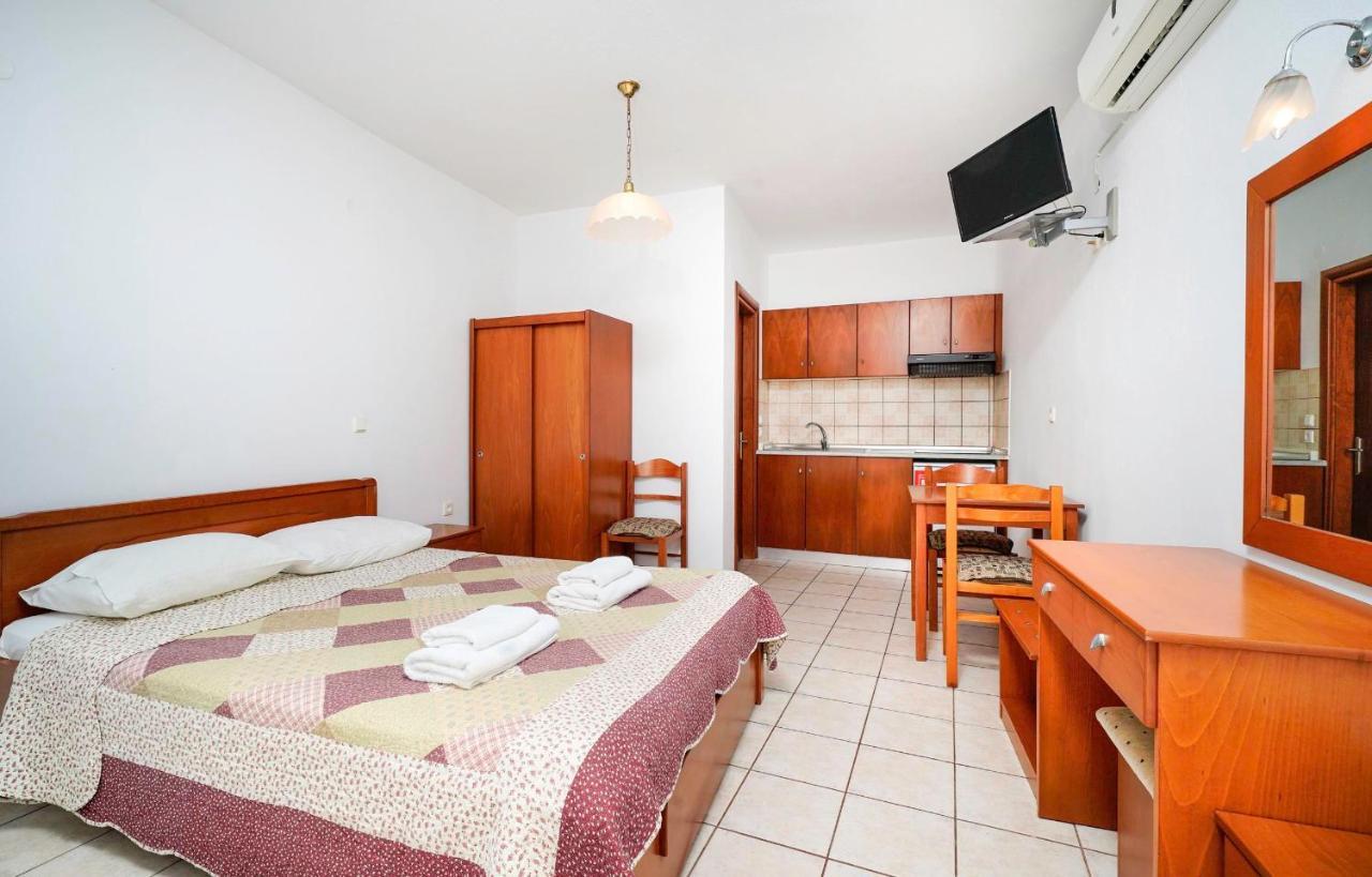 Green Apartments Скала Потамияс Екстериор снимка